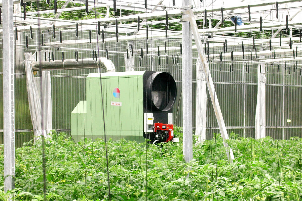 Hot air heating for greenhouses