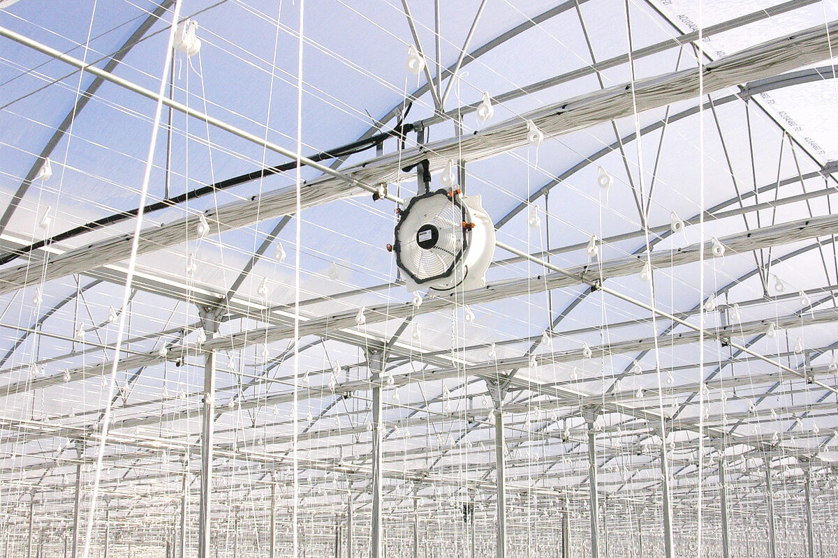Air circulation fans for greenhouses